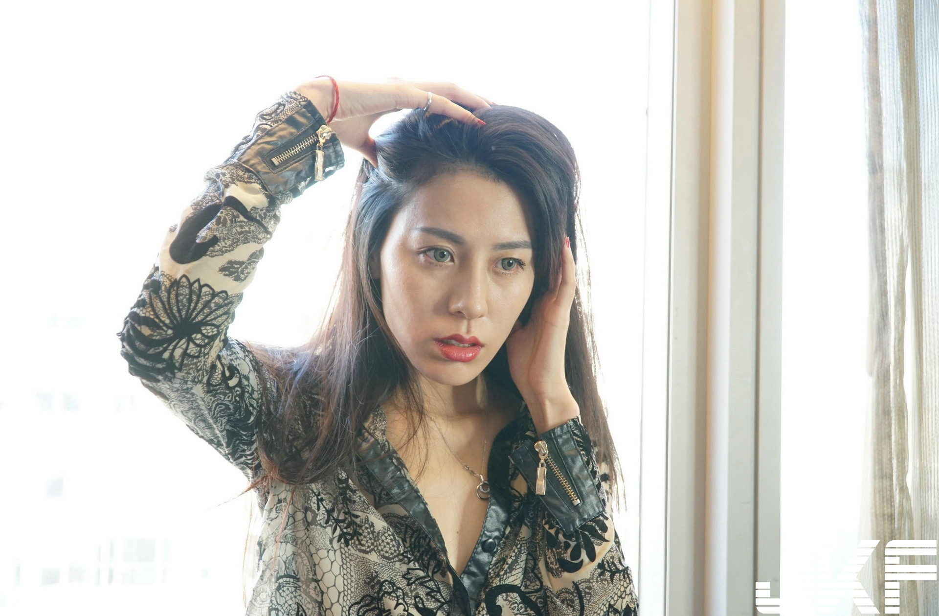 小言-大尺度私拍套图(上)(113P)