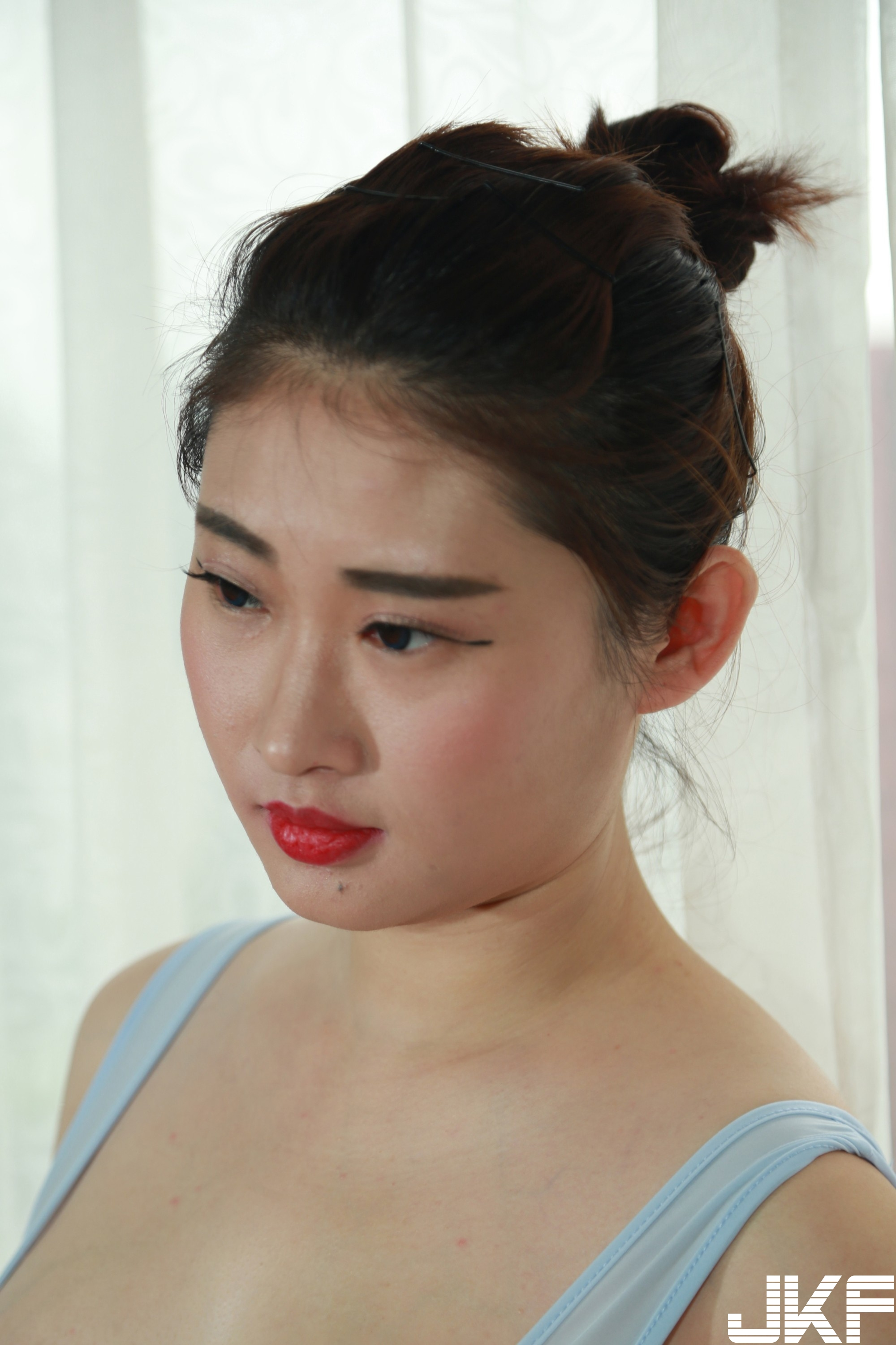 【国模系列】美模 子欣 大尺度VIP福利图4【100P】